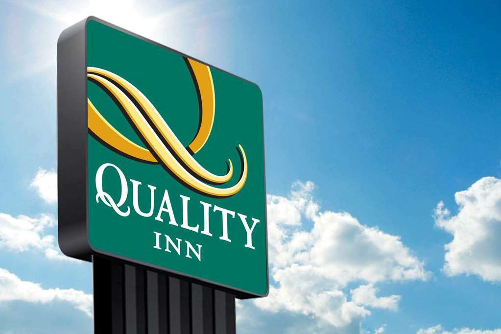 Quality Inn - Storm Lake Exterior photo